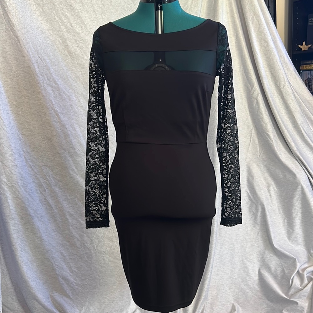 BB Dakota body con lace dress